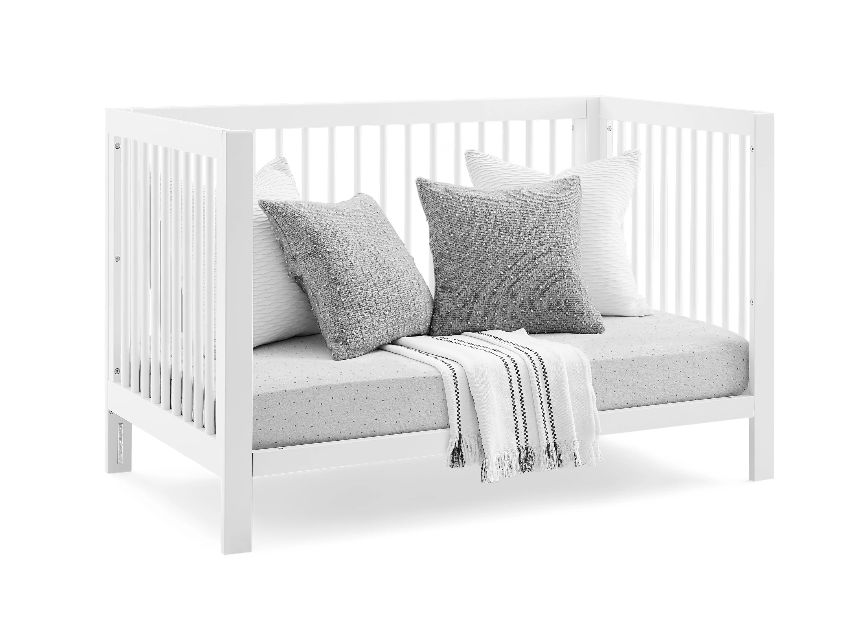 babyGap Charlie 6-in-1 Convertible Crib - Image 6