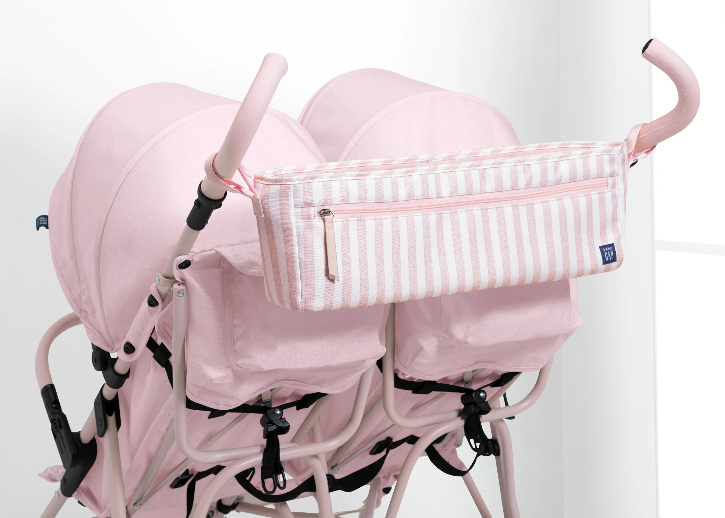 babyGap Classic Parent Organizer for Double Stroller - Image 2