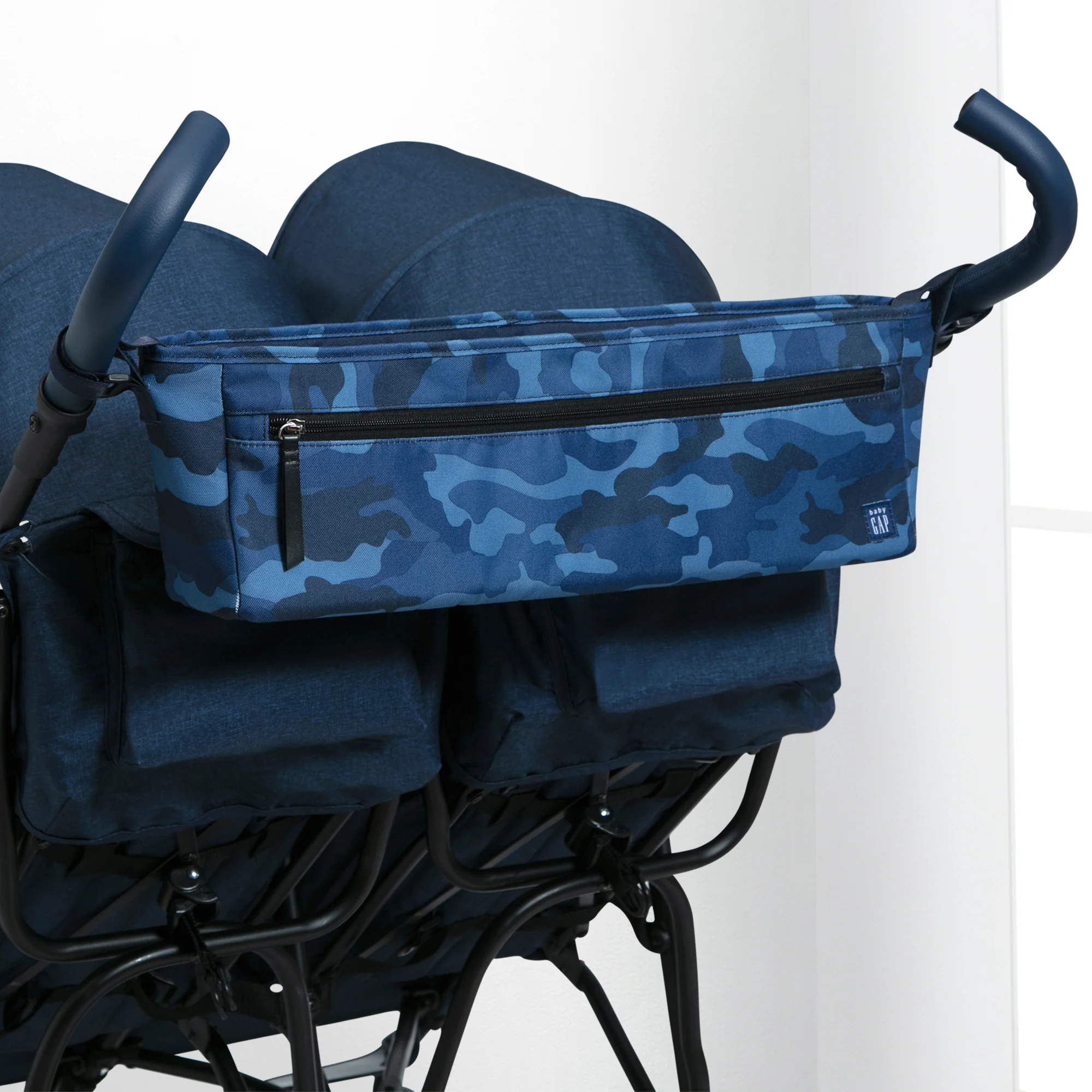 babyGap Classic Parent Organizer for Double Stroller - Image 16