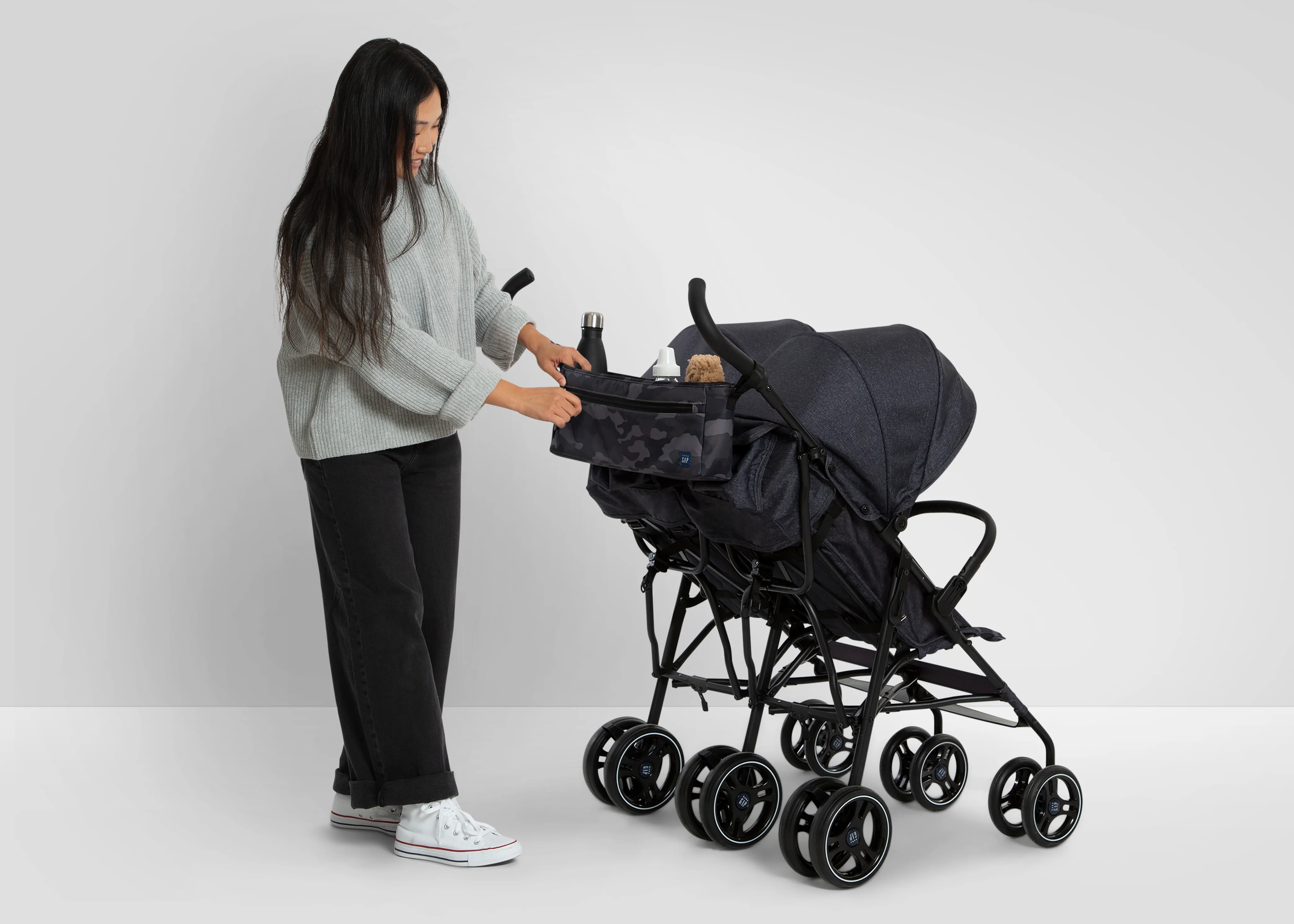 babyGap Classic Parent Organizer for Double Stroller - Image 17