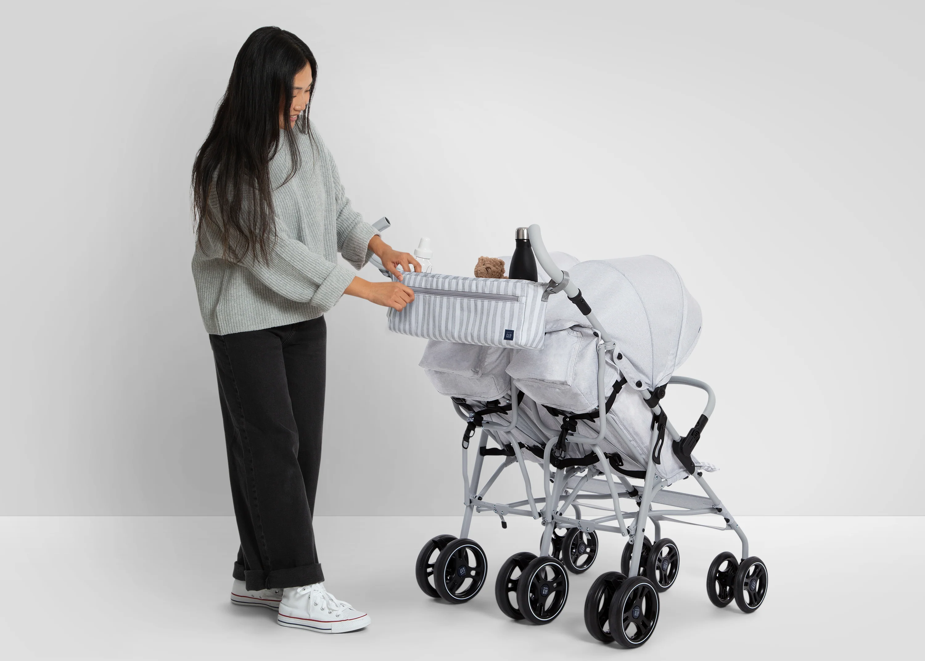 babyGap Classic Parent Organizer for Double Stroller - Image 25