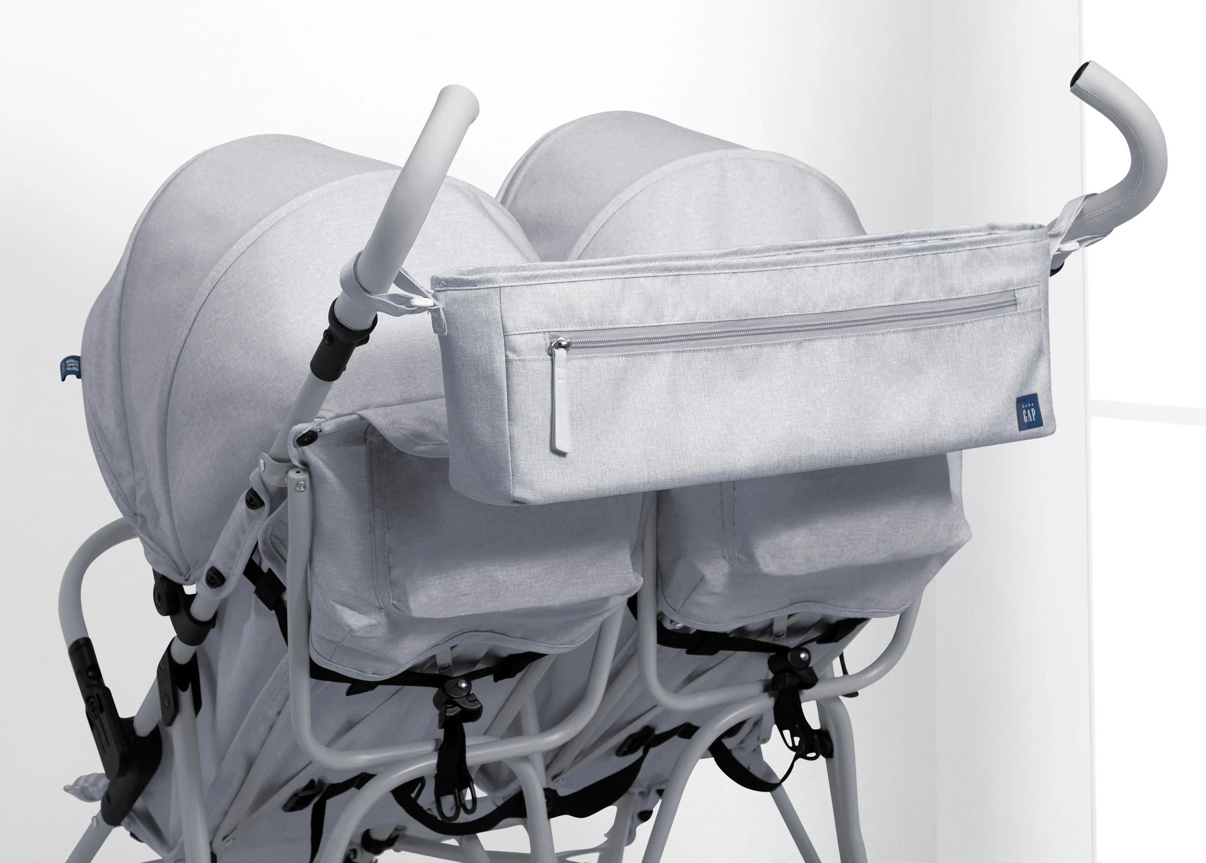 babyGap Classic Parent Organizer for Double Stroller - Image 59