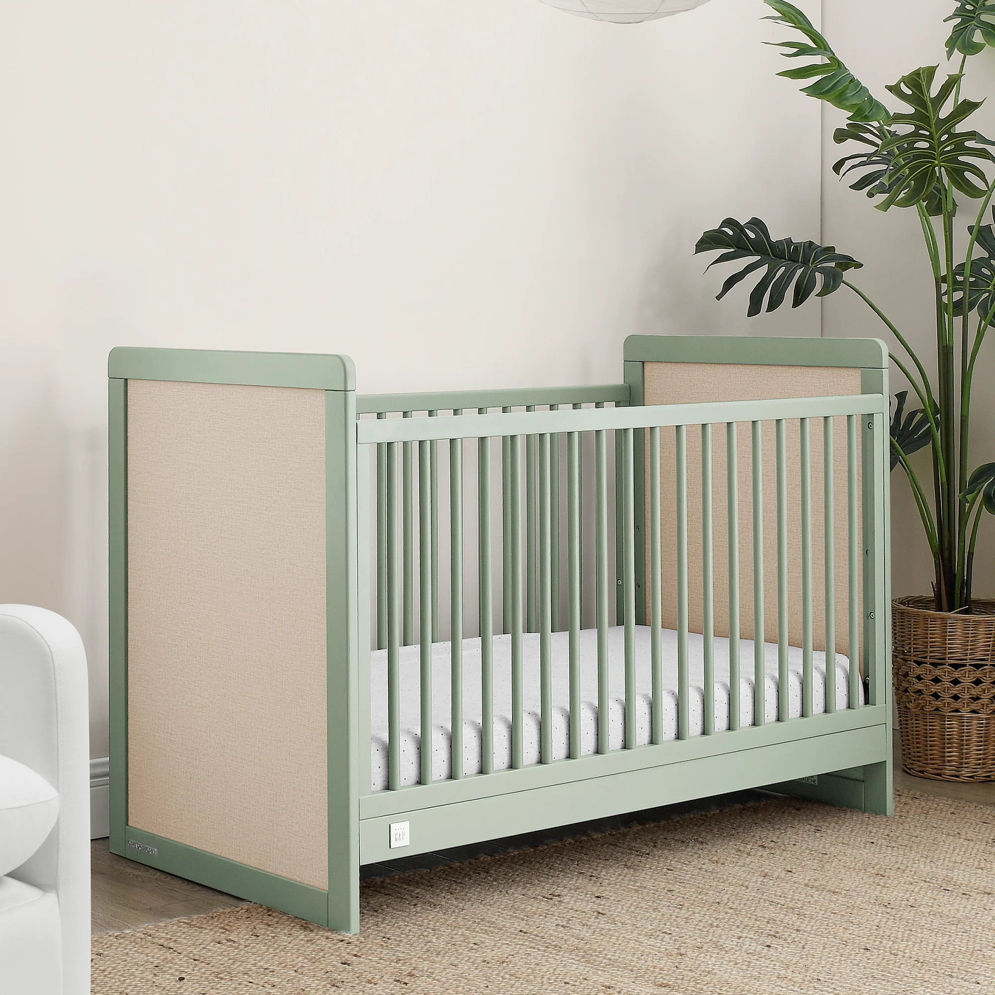babyGap Liam 4-in-1 Convertible Crib - Image 10