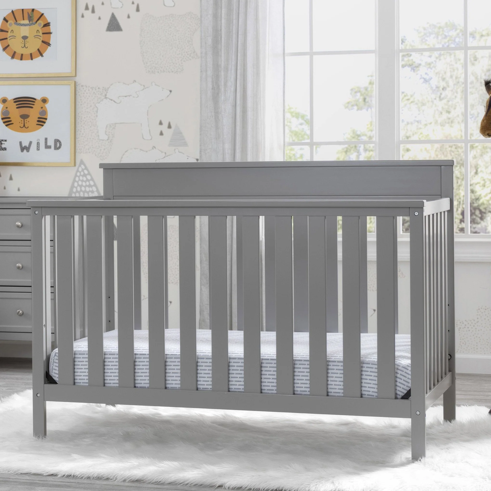 Kingswood 4-in-1 Convertible Baby Crib - Image 8